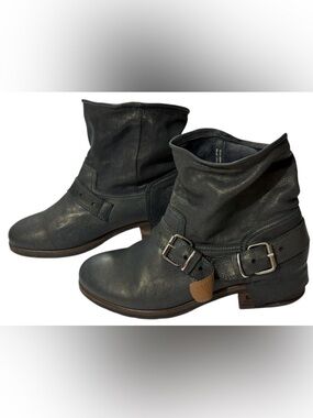 UGG Collection Italy Dusty Blue Leather Harness Moto Ankle Boots Women’s 9 Rare